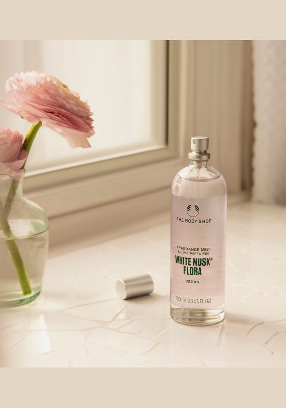 White Musk® Flora Fragrance Mist